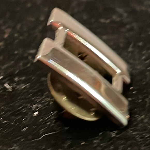 Vintage 0.75” WWII US Military Army silver tone small tooth Captain bars - Picture 7 of 15